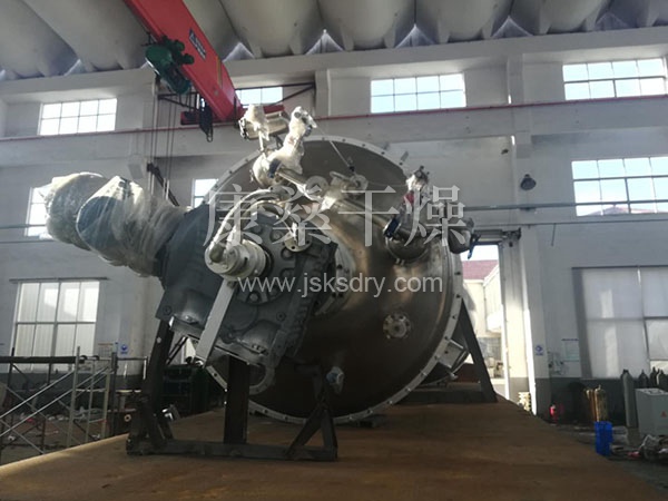 錐形螺帶真空干燥機 錐形螺帶真空干燥機